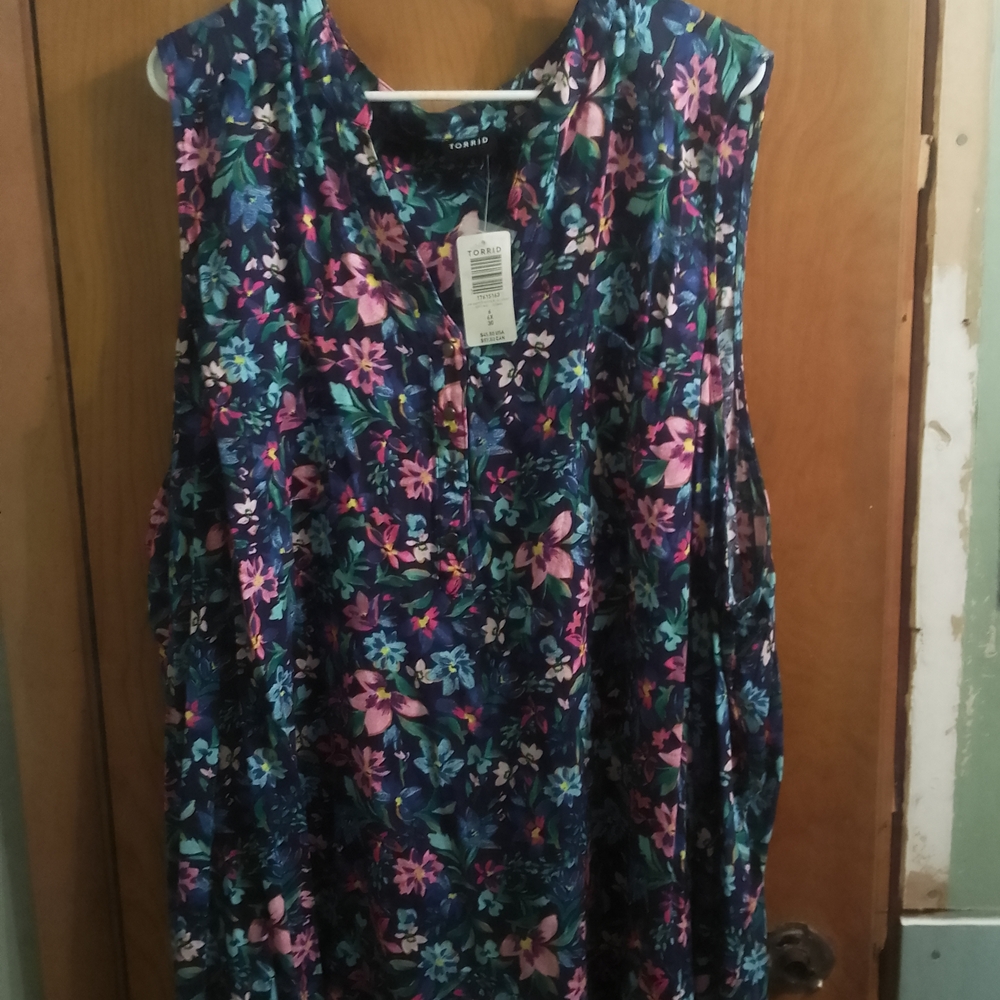 torrid Navy Floral Sleeveless Tunic with Pink & Teal Blooms